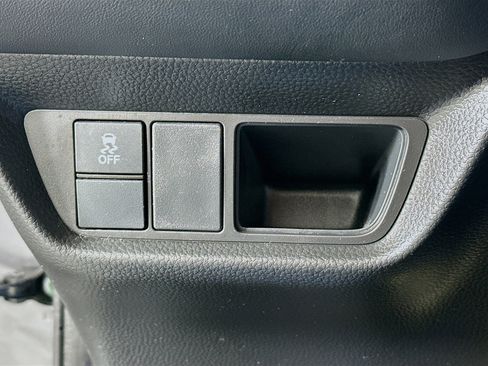 Used 2025 Honda HR-V LX image 16