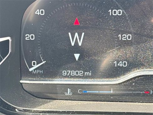 Used 2022 GMC Yukon Denali w/ Denali Premium Package image 34