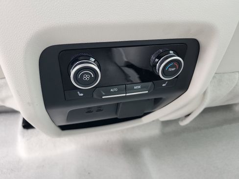 New 2026 Buick Enclave Avenir w/ Super Cruise Package image 11