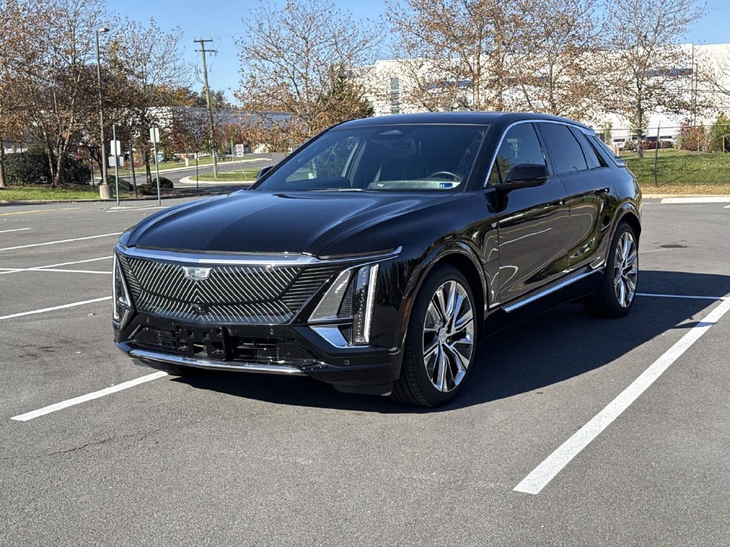 Used 2024 Cadillac Lyriq Luxury w/ Nappa Leather Package AWD/4WD image 20