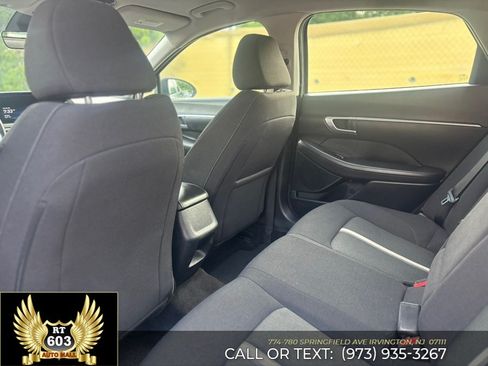 Used 2023 Hyundai Sonata SEL w/ Cargo Package FWD image 8