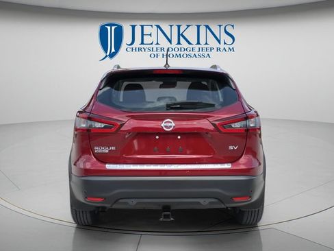 Used 2022 Nissan Rogue Sport SV w/ Technology Package FWD image 5