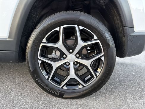 Used 2024 Jeep Compass Limited w/ Sun and Sound Group image 20