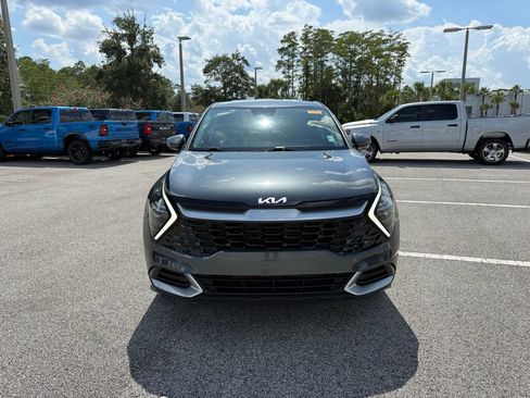 Used 2025 Kia Sportage EX FWD image 8
