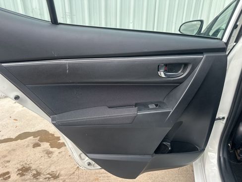 Used 2017 Toyota Corolla LE w/ LE Premium Package image 14