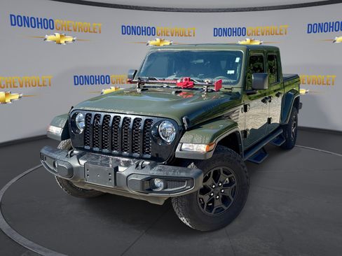 Used 2022 Jeep Gladiator Sport AWD/4WD image 4