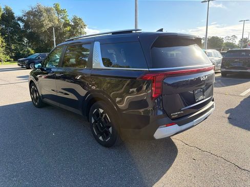 Certified 2025 Kia Carnival EX FWD image 7