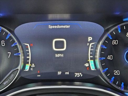 New 2027 Chrysler Pacifica Select FWD image 11