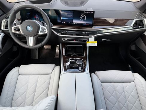 New 2026 BMW X5 xDrive50e w/ M Sport Package image 21