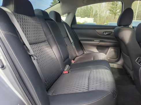 Used 2018 Nissan Altima 2.5 SV w/ 2.5 SV Technology Package image 24