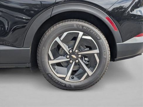 New 2026 Chevrolet Equinox EV LT image 10