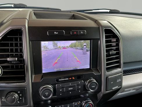 Used 2020 Ford F150 XLT w/ Equipment Group 302A Luxury AWD/4WD image 15