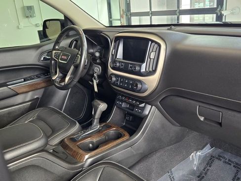Used 2019 GMC Canyon Denali image 5