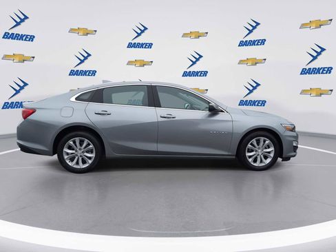 Used 2025 Chevrolet Malibu LT image 9