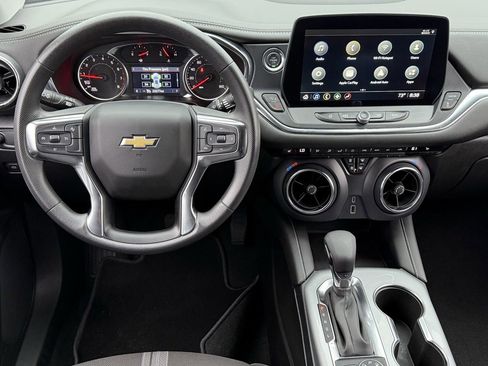 Certified 2025 Chevrolet Blazer LT image 11