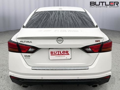 Used 2023 Nissan Altima 2.5 SR FWD image 5