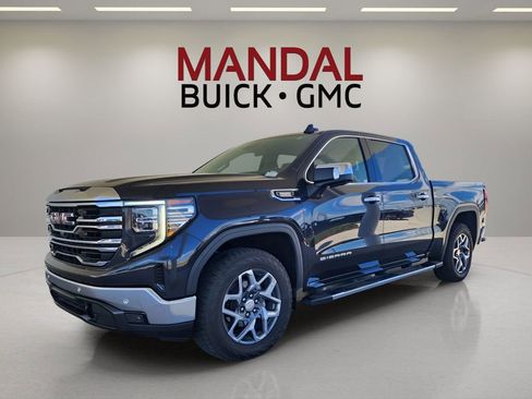 Used 2023 GMC Sierra 1500 SLT w/ SLT Premium Plus Package image 1