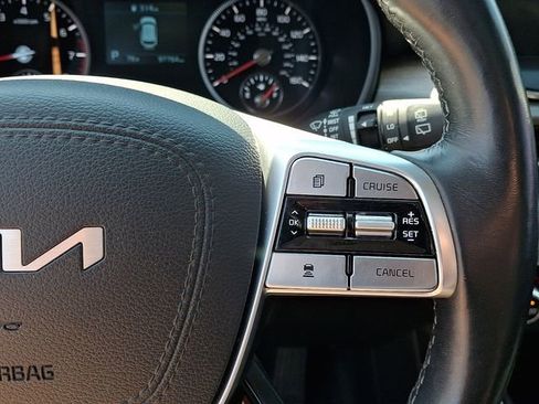 Used 2022 Kia Telluride EX w/ EX Premium Package AWD/4WD image 23