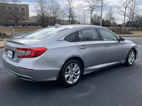 Certified 2018 Honda Accord LX image 9