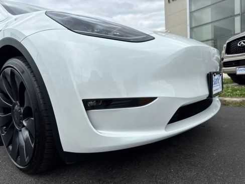 Used 2024 Tesla Model Y Performance AWD/4WD image 27