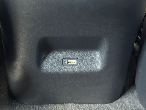 Used 2022 Kia Forte GT w/ GT Technology Package FWD image 30