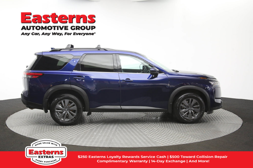 Used 2022 Nissan Pathfinder SV AWD/4WD image 47