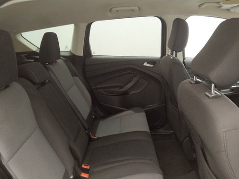 Used 2018 Ford Escape SE image 19