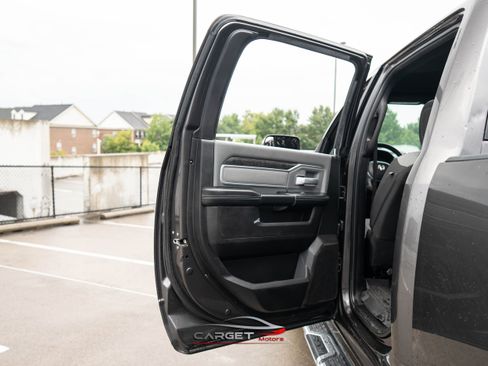 Used 2021 RAM 2500 Big Horn image 37