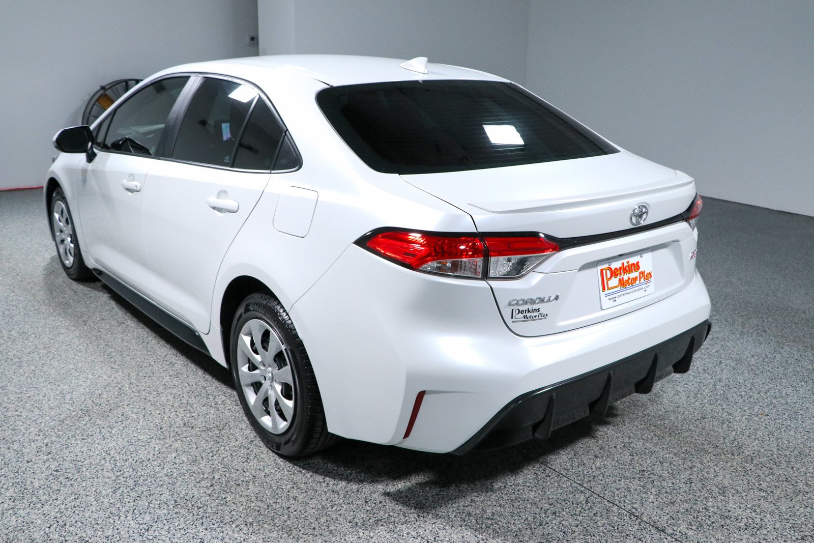 Used 2023 Toyota Corolla SE FWD image 9