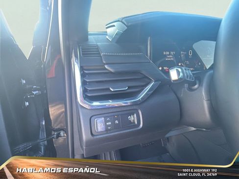 Certified 2025 GMC Acadia Elevation image 17