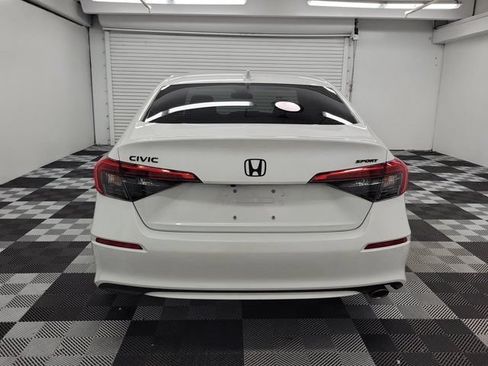 Used 2024 Honda Civic Sport image 5