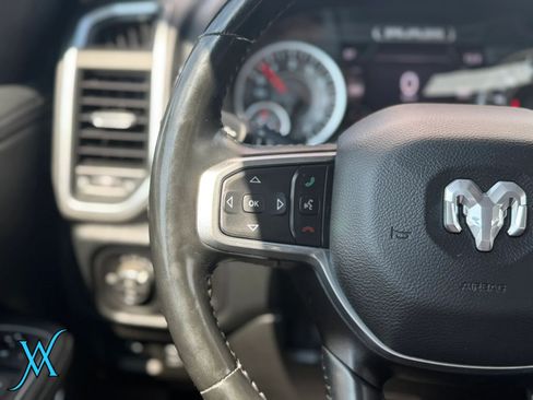 Used 2022 RAM 1500 Laramie AWD/4WD image 31