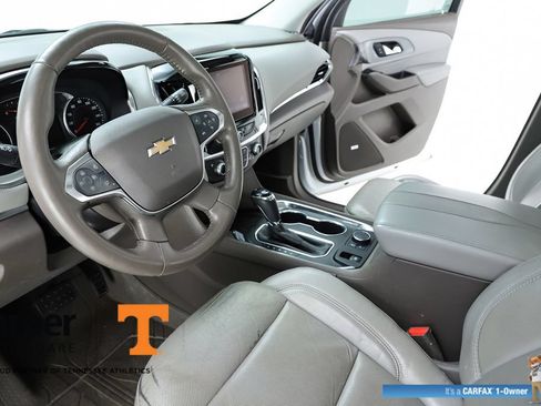 Used 2018 Chevrolet Traverse Premier AWD/4WD image 19