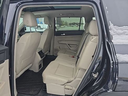 Used 2021 Volkswagen Atlas SEL R-Line image 10