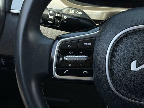 Used 2023 Kia Sorento SX FWD image 8