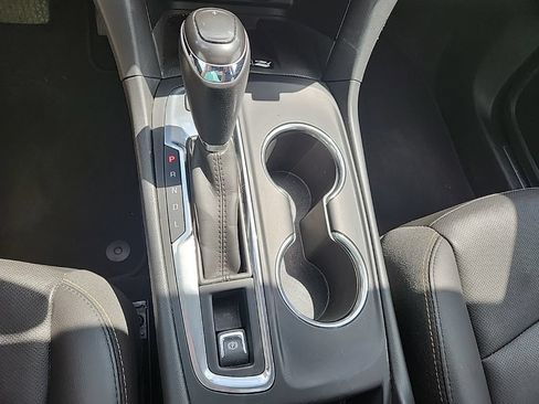 Used 2018 Chevrolet Equinox Premier AWD/4WD image 26