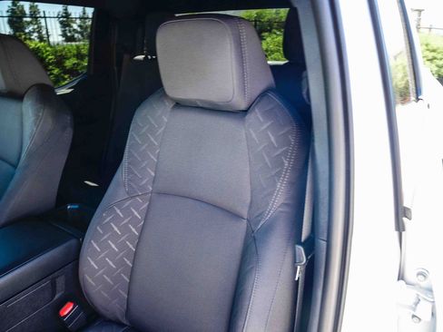 Certified 2025 Toyota Tacoma SR5 image 27