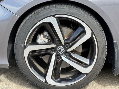 Used 2018 Honda Accord Sport image 45