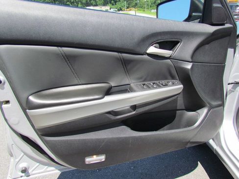 Used 2010 Honda Accord EX-L image 11