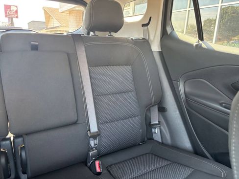 Used 2024 GMC Terrain SLE FWD image 31