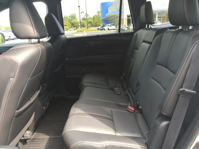 Used 2025 Honda Passport TrailSport image 13