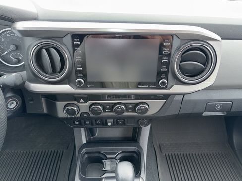 Used 2022 Toyota Tacoma 4x4 Double Cab image 25