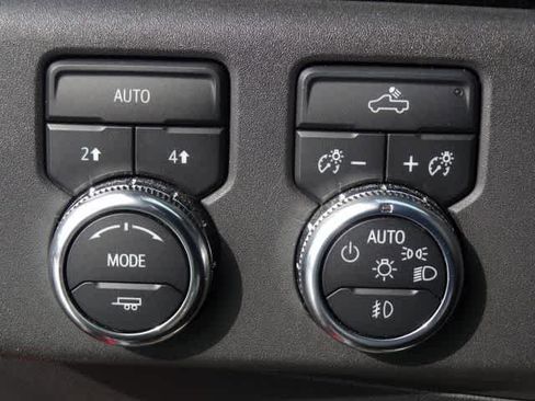 Used 2022 GMC Sierra 1500 Elevation AWD/4WD image 19
