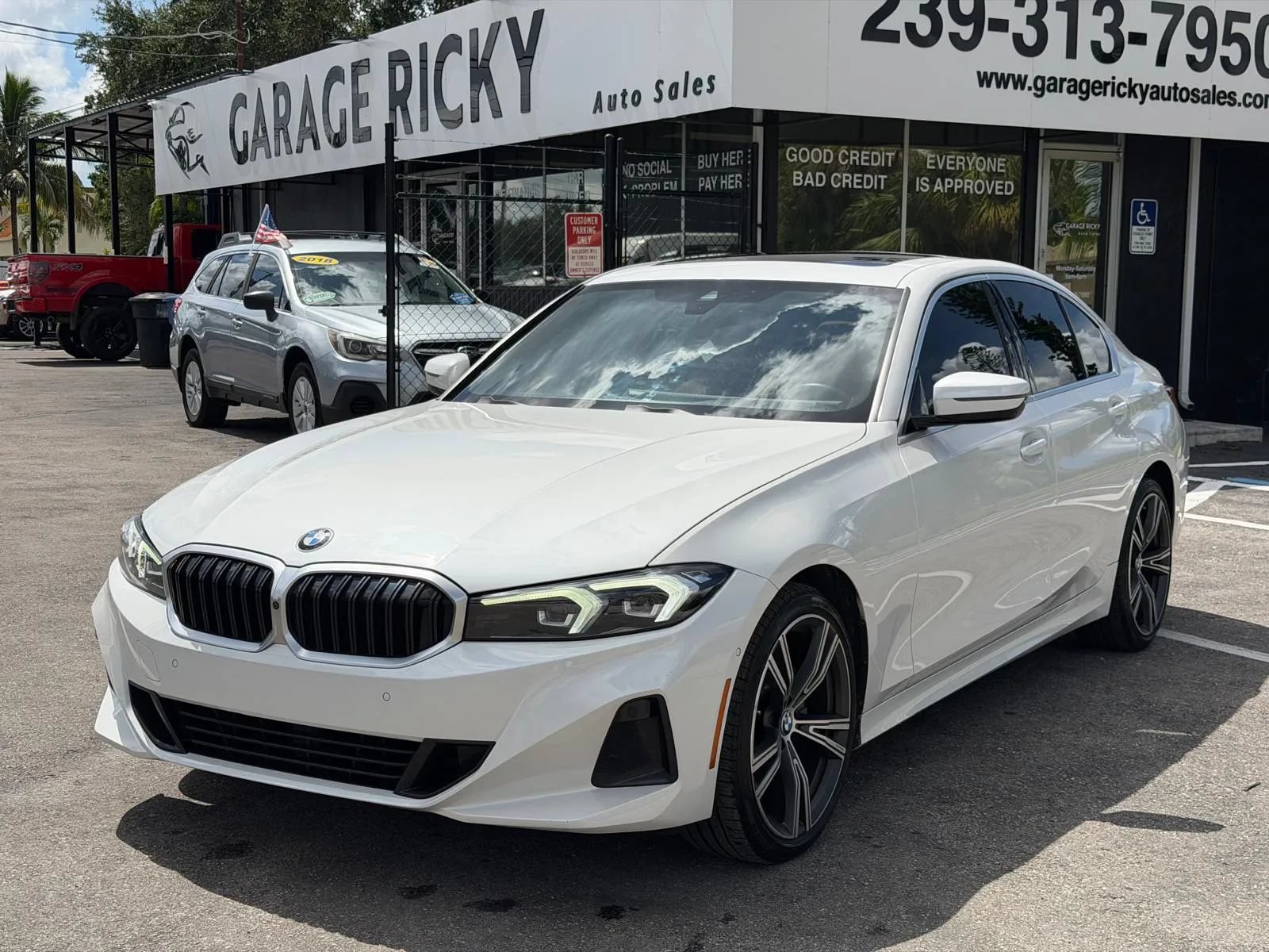 Used 2024 BMW 330i Sedan w/ Convenience Package RWD image 1