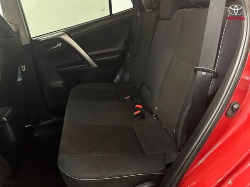 Used 2017 Toyota RAV4 XLE w/ Carpet Mat Package FWD image 16