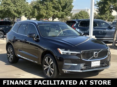 Certified 2023 Volvo XC60 B5 Plus w/ Climate Package image 5