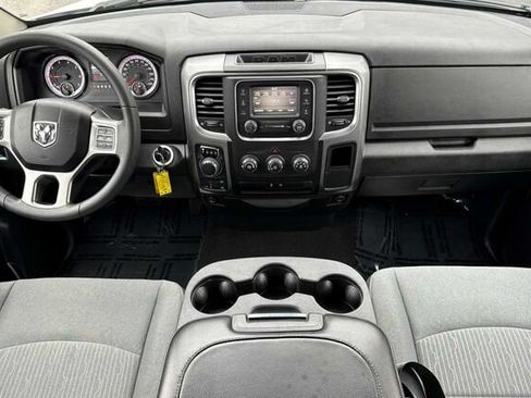 Used 2024 RAM 1500 Classic SLT AWD/4WD image 13