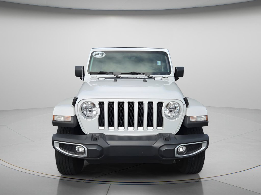 Used 2023 Jeep Wrangler Unlimited Sahara AWD/4WD image 4