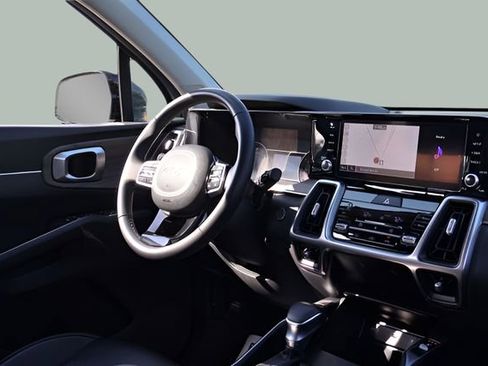 Used 2023 Kia Sorento S AWD/4WD image 19