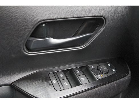 Used 2025 Nissan Kicks S FWD image 23